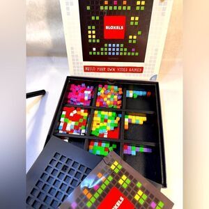 Video Game Making Toy Kit - Bloxels